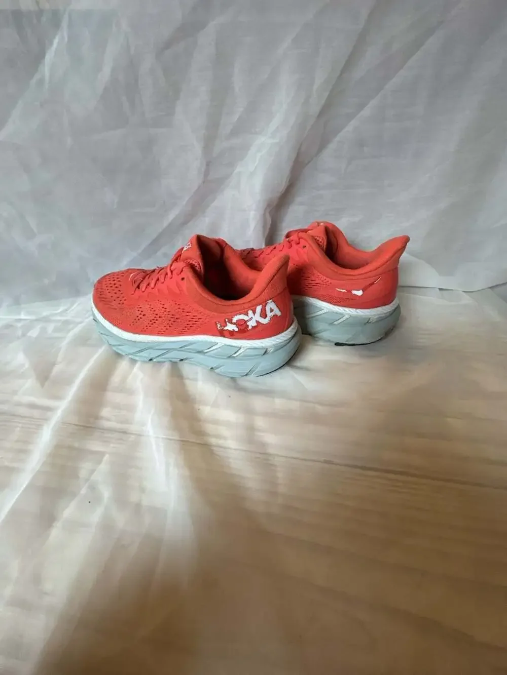 Hoka One One Clifton 7 Running Shoes Hot Coral Women's Size 7